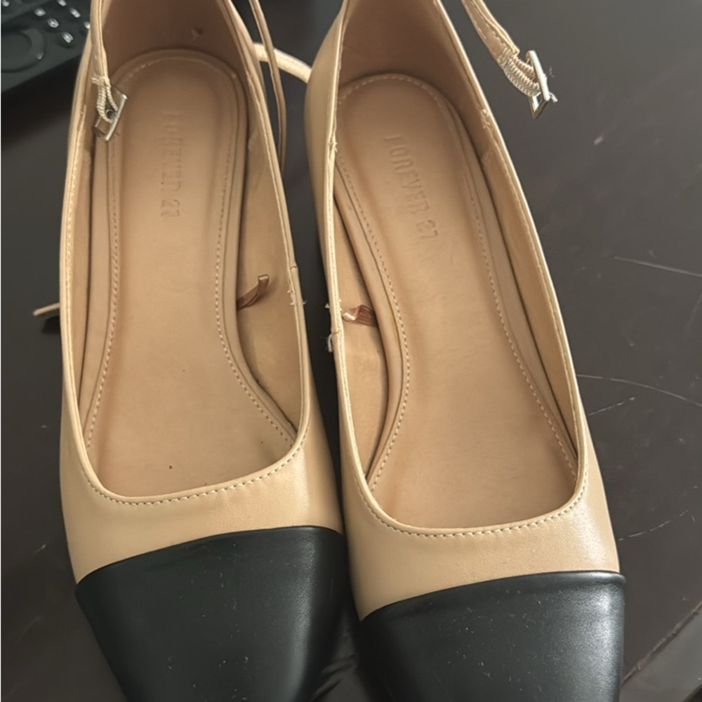 Forever 21 Beige and Black Flats